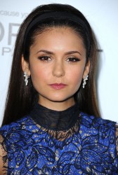 Nina Dobrev ニーナ・ドブレフ