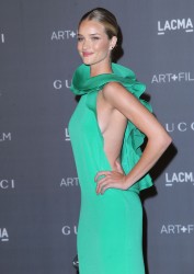 Rosie Huntington Whiteley ロージー・ハンティントン・ホワイトレー