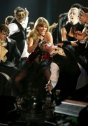 Taylor Swift テイラー・スウィフト