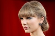 Taylor Swift テイラー・スウィフト