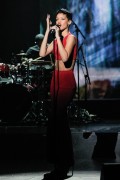 Рианна (Rihanna) performs for the La Chanson De L'Annee 2012 Show in Paris,10.12.12 (12xHQ) 7c1100247612237