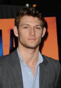 Алекс Петтифер (Alex Pettyfer) Visits Planet Hollywood to have a hand print ceremony and promote his new film  I Am Number Four, New York, 02.07.11 - 14xHQ 844b68247628503