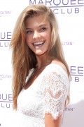 Nina Agdal 285d96247679175