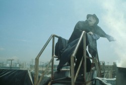 Человек тьмы / Darkman (1990) Liam Neeson movie stills 4a78e1250781152