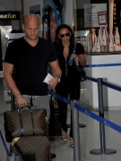 Мелани Браун, Стефен Белафонте (Melanie Brown, Stephen Belafonte) leaves Nice Airport, 25.05.13 (14xНQ) Aba85e257476781