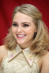 AnnaSophia Robb - "The Carrie Diaries" Press Conference in NYC - Feb. 8, 2013