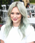 Hilary Duff - 'Extra' in Universal City 04/07/2015
