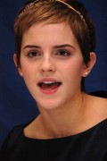 Эмма Уотсон (Emma Watson) Harry Potter & the Deathly Hallows London Press Conference, 13.11.2010 - 112xHQ 130653402838643