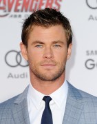 Крис Хемсворт (Chris Hemsworth) 'Avengers Age Of Ultron' Premiere, Dolby Theater, Hollywood, 2015 (105xHQ) E76475404127561