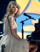 Тейлор Свифт (Taylor Swift) 56th GRAMMY Awards - Performance, Staples Center, Los Angeles, 01.26.2014 (19xHQ) 05a619406652985