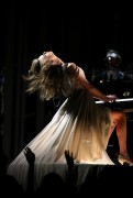 Тейлор Свифт (Taylor Swift) 56th GRAMMY Awards - Performance, Staples Center, Los Angeles, 01.26.2014 (19xHQ) 7efe28406652901