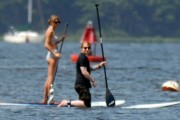 Тейлор Свифт (Taylor Swift) Paddleboarding in Westerly, Rhode Island, 28.07.2013 (29xHQ) A35417406655824