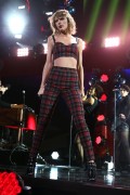 Тейлор Свифт (Taylor Swift) Z-100 Jingle Ball (show and backstage), Madison Square Garden, New York City, 12.12.2014 - 12xHQ 8f3334408003443