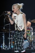 Гвен Стефани (Gwen Stefani) Rock in Rio Day 1 in Las Vegas 08.05.15 64da5e408654866