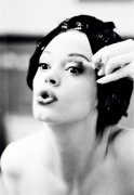 Роуз МакГоун (Rose McGowan) Ellen von Unwerth Photoshoot 2007 for Vogue - 7xHQ 6fa5fb408719548