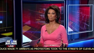 Kaptured Chat :: View Topic - Harris Faulkner & Her Cleavage Caps 5 24