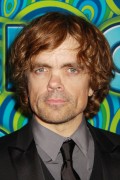 Питер Динклэйдж (Peter Dinklage) 65th Annual Primetime Emmy Awards HBO After Party held at Pacific Design Center in West Hollywood, 22.09.2013 (2xHQ) 11b56f418138543