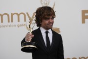 Питер Динклэйдж (Peter Dinklage) 63rd Primetime Emmy Awards - Pressroom, Los Angeles, 09.18.2011 (19xHQ) 69b579418134710