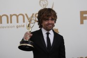 Питер Динклэйдж (Peter Dinklage) 63rd Primetime Emmy Awards - Pressroom, Los Angeles, 09.18.2011 (19xHQ) 927769418134715