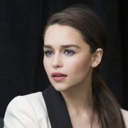Эмилия Кларк (Emilia Clarke) Game of Thrones Press Conference, London Hotel, New York City, 2014 (46xHQ) 7f46af418166783