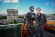 Арнольд Шварценеггер (Arnold Schwarzenegger) Terminator Genisys France Photocall June 19, 2015 4a02a4418459261