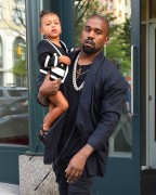 Kanye West - Heading out with his daughter in NYC 07/04/2015