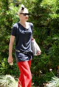 Гвен Стефани (Gwen Stefani) Candids At Griffith Park In Los Angeles, 28.06.2015 (12xHQ) 736199420678056