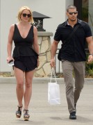 Бритни Спирс (Britney Spears) New Haircut & Leggy Shopping At M. Frederic In Thousand Oaks, 10.06.2015 (57xHQ) D5a484420677901
