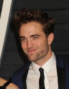 Роберт Паттинсон (Robert Pattinson) Vanity Fair Oscar Party, Wallis Annenberg Center for the Performing Arts, Beverly Hills, 2015 - 20хHQ Dabfb8423180196
