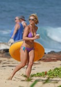 Бритни Спирс (Britney Spears) Bikini Pics On The Beach In Kauai, Hawaii, 24.07.2015 (39xHQ) Cd77a1424745865