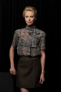 Шарлиз Терон (Charlize Theron) Dan MacMedan Photoshoot 2015 for USA Today 9eb6d5425961334