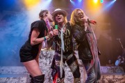 Майли Сайрус (Miley Cyrus) Joins Steel Panther Onstage For Final Show At House Of Blues In Los Angeles, 03.08.2015 - 49xHQ 79a392428538505