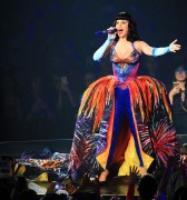 Кэти Перри (Katy Perry) performing on tour in Shanghai, 21.04.2015 (42xHQ) D867e5431457707