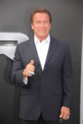 Арнольд Шварценеггер (Arnold Schwarzenegger) Terminator Genisys Premiere at the Dolby Theater (Hollywood, June 28, 2015) - 332xHQ 2dbb6b432979370