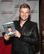 Ник Картер (Nick Carter) 'Facing the Music' Book Signing at Bookends (September 23, 2013) (31xHQ) 64b0e6432974678