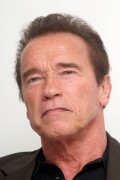 Арнольд Шварценеггер (Arnold Schwarzenegger) Terminator Genisys press conference portraits by Munawar Hosain (Los Angeles, June 26, 2015) (32xHQ) 703654432974429