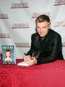 Ник Картер (Nick Carter) 'Facing the Music' Book Signing at Bookends (September 23, 2013) (31xHQ) 8f4208432974708