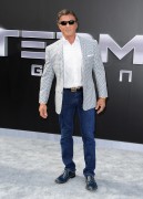Сильвестр Сталлоне (Sylvester Stallone) Terminator Genisys Premiere at the Dolby Theater (Hollywood, June 28, 2015) (138xHQ) 7dc851432987081