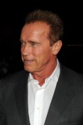 Арнольд Шварценеггер (Arnold Schwarzenegger) Premiere of Open Road Films' 'End of Watch' at Regal Cinemas L.A. Live in Los Angeles - September 17, 2012 - 17xHQ Fc186a432981423
