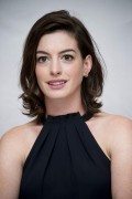 Энн Хэтэуэй (Anne Hathaway) press conference for her upcoming movie The Intern August 30-2015 (47xHQ) 31a588434480348
