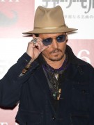 Джонни Депп (Johnny Depp) Mortdecai Photocall at The Peninsula Tokyo (Tokyo, January 28, 2015) - 98хHQ 2c1c68434661785