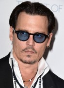 Джонни Депп (Johnny Depp) The Art Of Elysium 8th Annual Heaven Gala at Hangar (Santa Monica, January 10, 2015) - 34xHQ 18eda1437141207