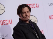 Джонни Депп (Johnny Depp) Mortdecai Premiere at TCL Chinese Theatre (Hollywood, January 21, 2015) - 68xHQ D00af0437143376