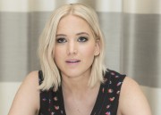 Дженнифер Лоуренс (Jennifer Lawrence) ‘The Hunger Games Mockingjay Part 2’ Berlin Press Conference in Berlin, Germany, 03.11.2015 - 69xHQ Bb5900444959182