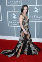 Christina Ricci - 49th Annual Grammy Awards 2007 (11xHQ) B8b537446561583