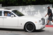 Лэди Гага / Lady Gaga - exits Chateau Marmont in a white Rolls Royce in West Hollywood, 15.10.2015 (34xHQ) 73870a447952091