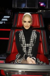 Gwen Stefani - 'The Voice' Season 9, Top 12 Performances Night - 11/16/2015 (Still)