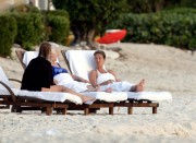 Селин Дион (Celine Dion) vacation in Anguilla, British West Indies, 12.02.2006 (48xHQ) 22169f453101616
