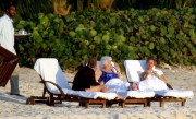 Селин Дион (Celine Dion) vacation in Anguilla, British West Indies, 12.02.2006 (48xHQ) 3c781d453101480