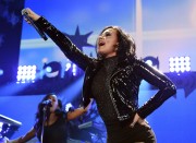 Деми Ловато (Demi Lovato) performing at Wild 94.9's Jingle Ball at the Oracle Arena in Oakland, California, 03.12.2015 (120xHQ) 16ba51453110505